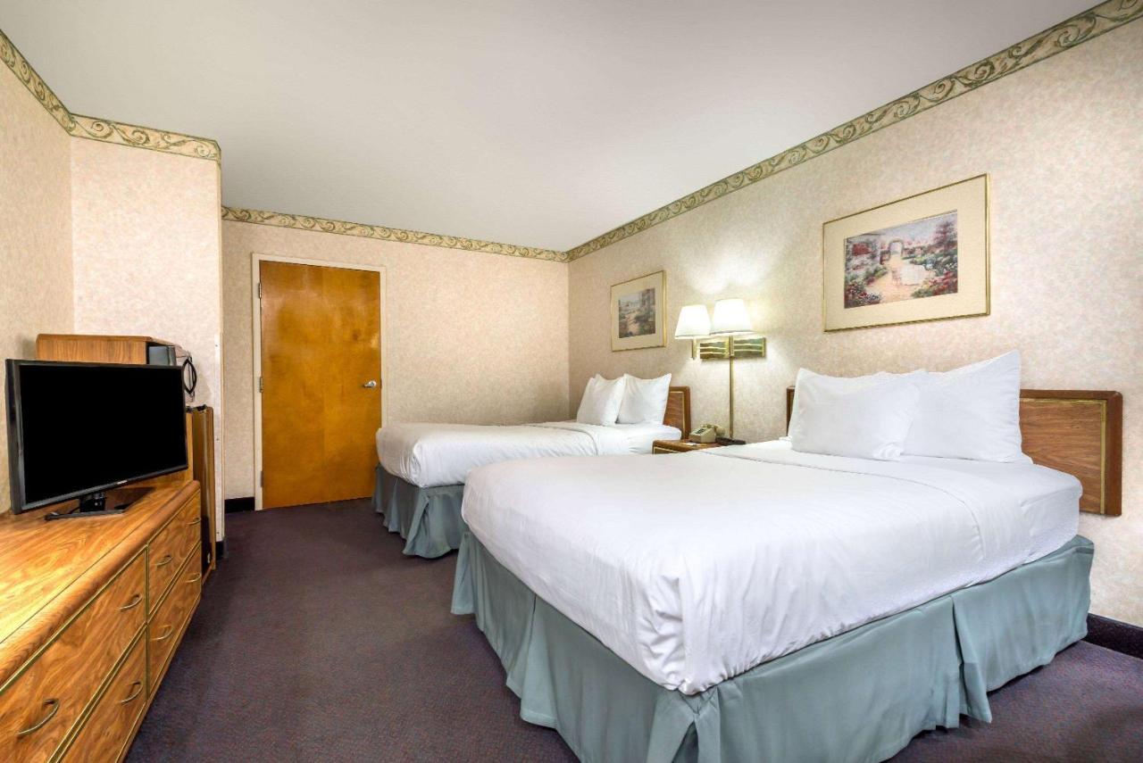 Days Inn By Wyndham Vineland Εξωτερικό φωτογραφία